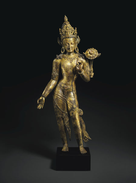 尼泊尔 十三世纪 鎏金铜观音立像