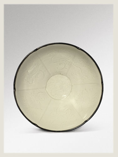 北宋 定窑白瓷刻莲花纹碗 126.5万美元 2014年纽约苏富比秋拍