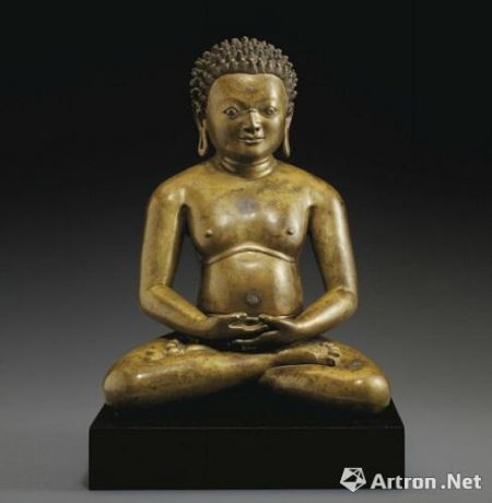 Lot 8 西藏十一/十二世纪铜瑜伽士坐像 或为帕当巴桑结尊者  高34.2厘米