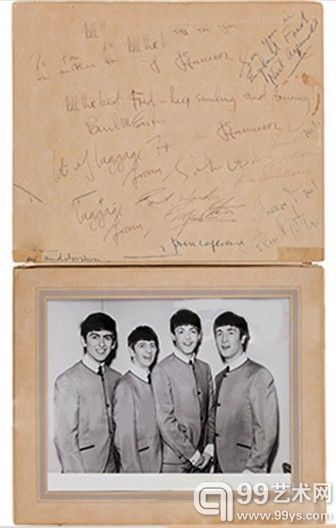 图为此次上拍的披头士集体签名珍贵照片。