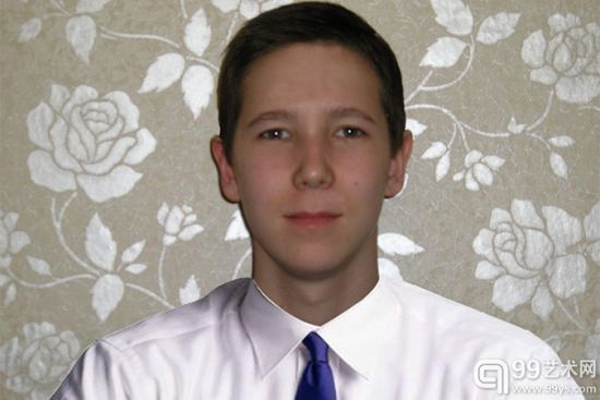 俄罗斯15岁火炬手网上拍卖奥运火炬