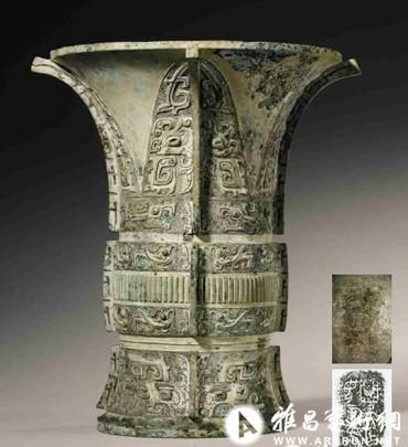 青铜盛酒器《母辛尊》(MuXinZun)，时间可追溯至西周早期，估计可拍得40—60万美元(约合人民币244—367万元)