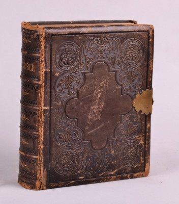 第115420001号1867年费城版《圣经》真皮带锁大开本豪华装帧一巨册