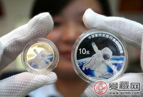 太空行走成功金银纪念币备受藏友关注