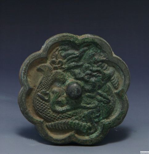 组图:哪些收藏品只赚不赔 黄龙玉五年涨千倍