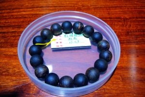 价超黄金：沉香，天然仍是收藏首选