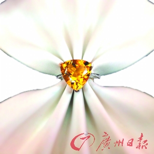 广州市面的天然水晶首饰价格昂贵