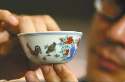 天价鸡缸杯。（资料图）