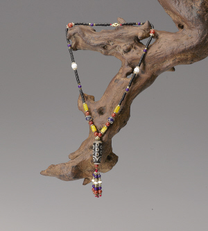 莲花部十八眼天珠（未来四方供图）