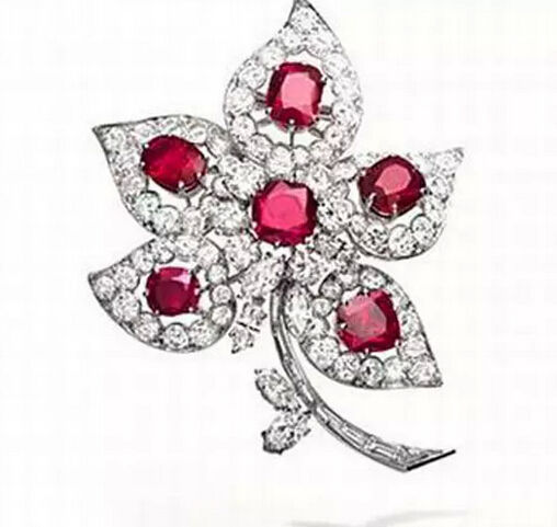 玛利亚·卡拉斯珍藏之红宝石胸针 价格：16万8千瑞郎