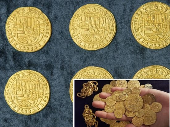 据打捞沉船的公司的负责人布伦特·布里斯本介绍，这是近期该公司打捞出海的第二批宝藏。6月打捞的首批珍宝总价值超过100万美元，其中包括50枚不同面值的金币和长约12米的金链，其中最有价值的是一枚1715年专为西班牙国王菲利普四世制作的珍稀金币。其中的金链被称作钱链，据说当年是作为一种免税铸币使用。
