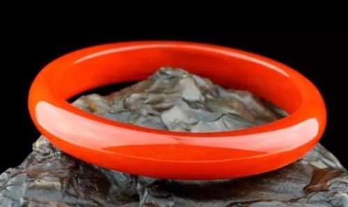 暖胃润肠补气血：红玛瑙